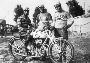 B_Nuvolari withZanchetta and Moretti on a Bianchi_after 1925